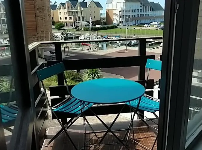 Apartment Deauville-les Marinas,vue Et Bassin